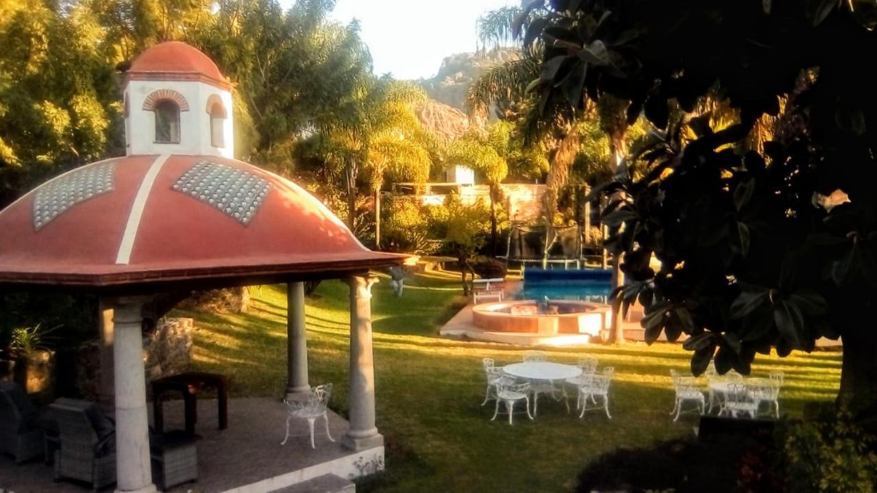 Hotel Quinta Del Sol Tepoztlán Exterior photo